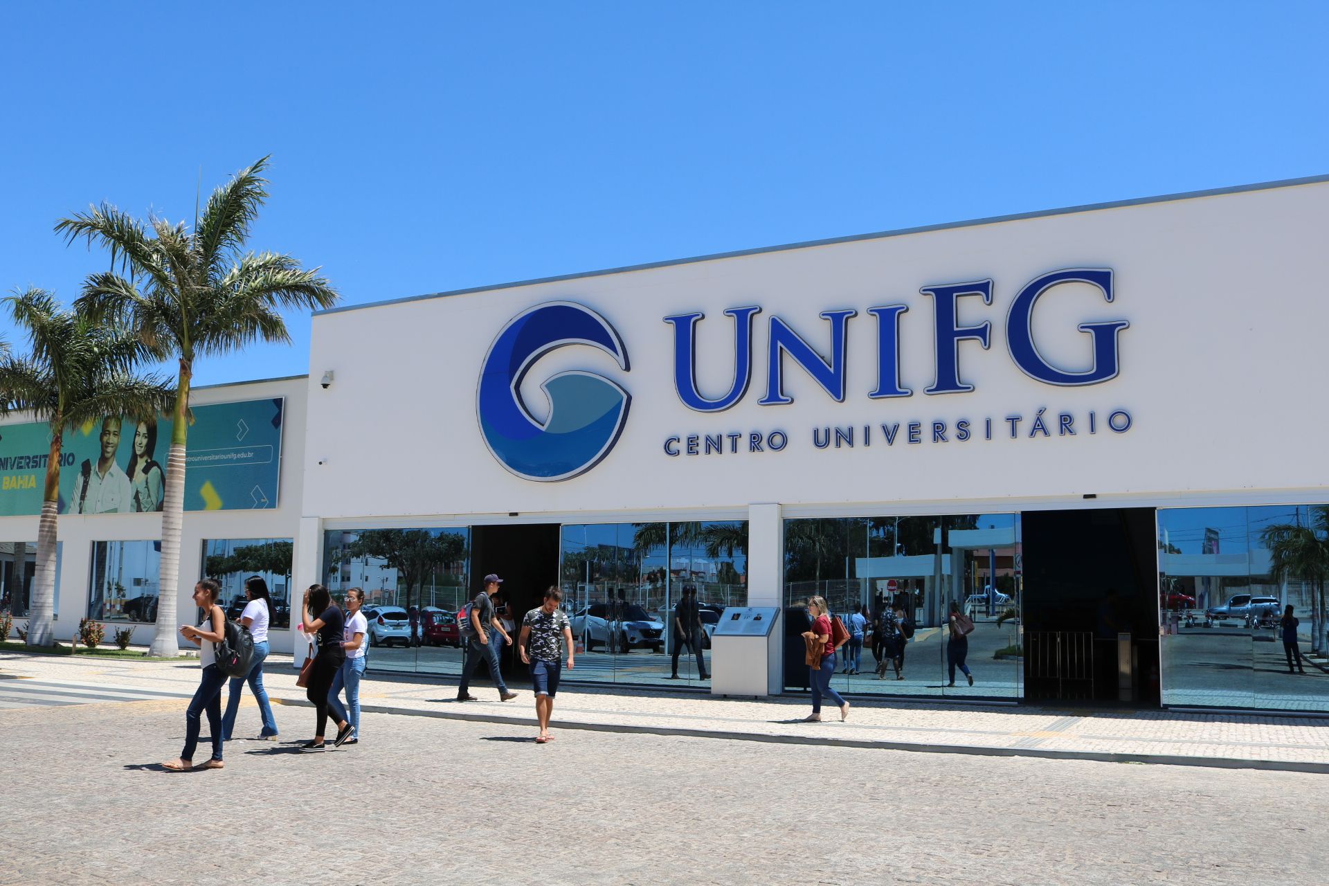 Fachada UniFG