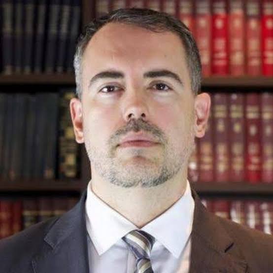 Docente André Ramos Tavares