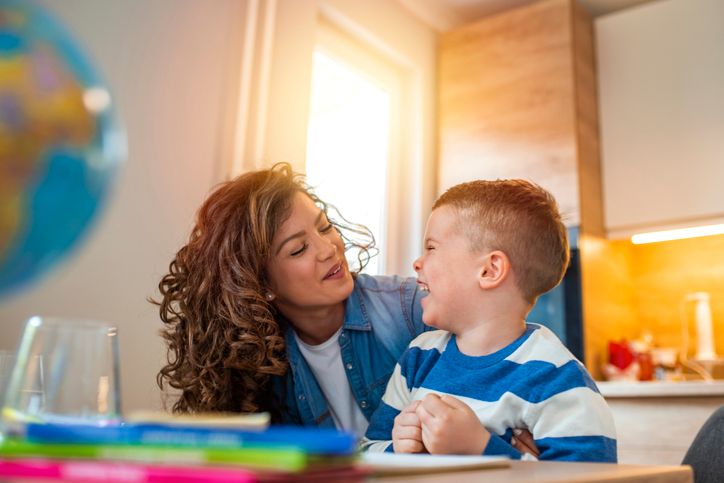 Curso de Autismo, Neurodiversidade e Estratégias Comportamentais