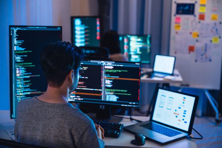 Curso de Engenharia de Inteligência Artificial e Sistemas Inteligentes
