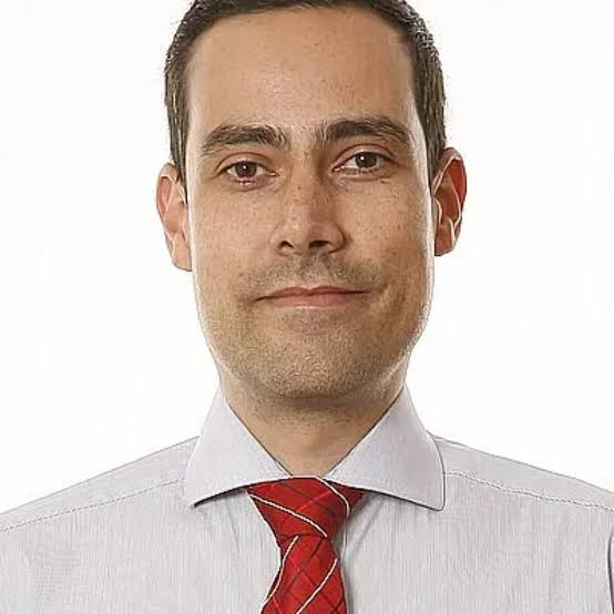 Docente Ivan Luis Marques