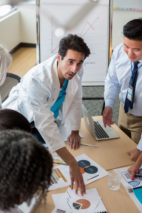 Curso de MBA em Liderança e Inovação em Saúde