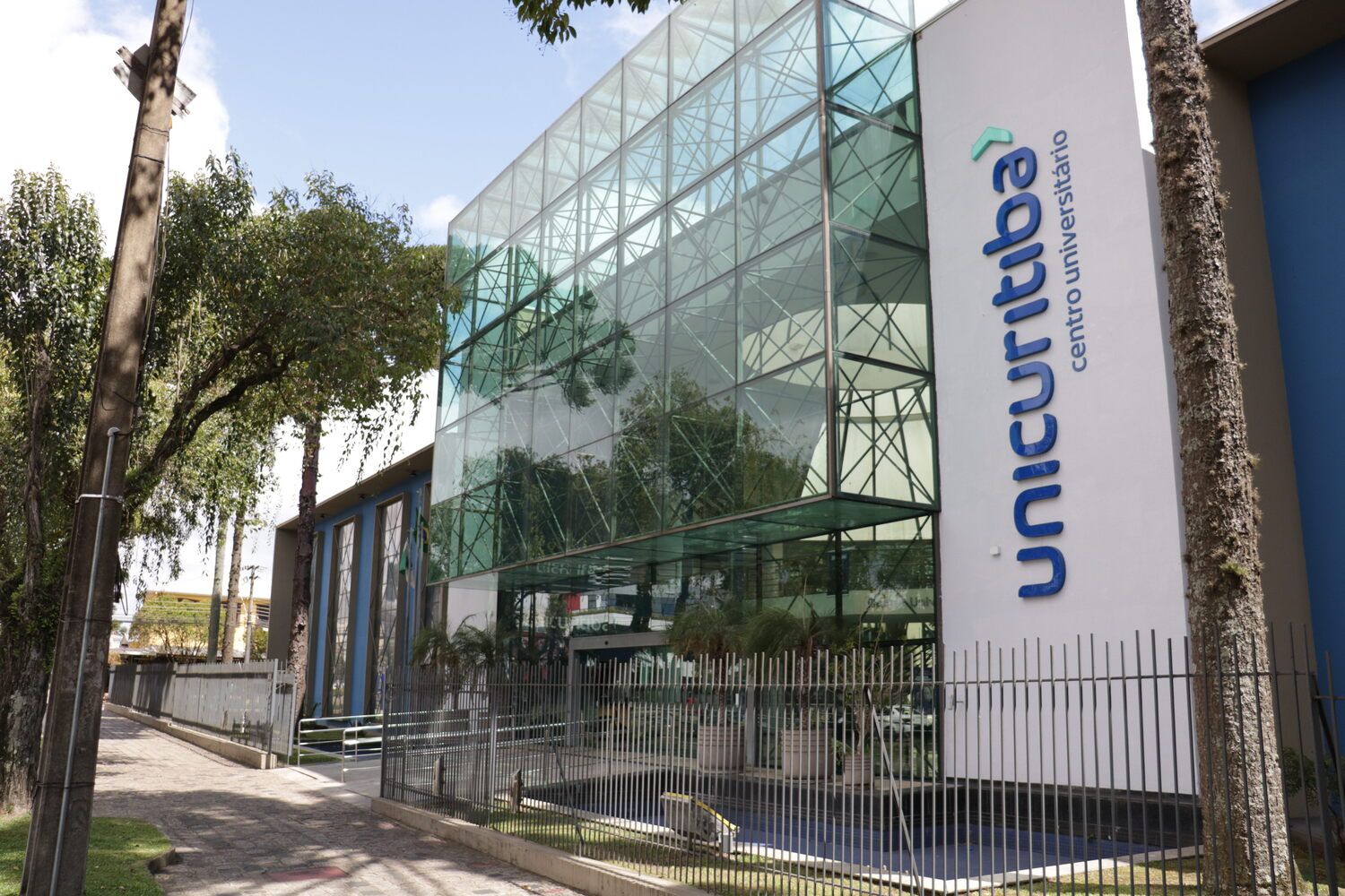 UniCuritiba Fachada UniCuritiba